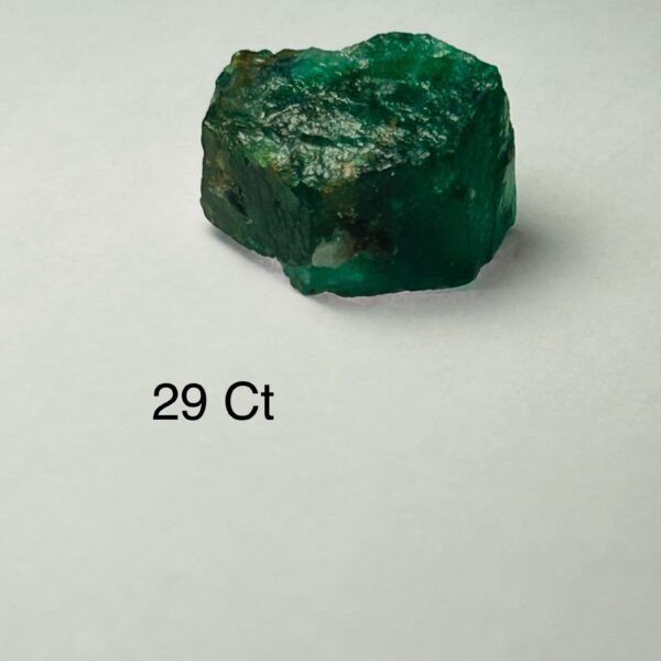 Rough Uncut Emerald A19 29 ct