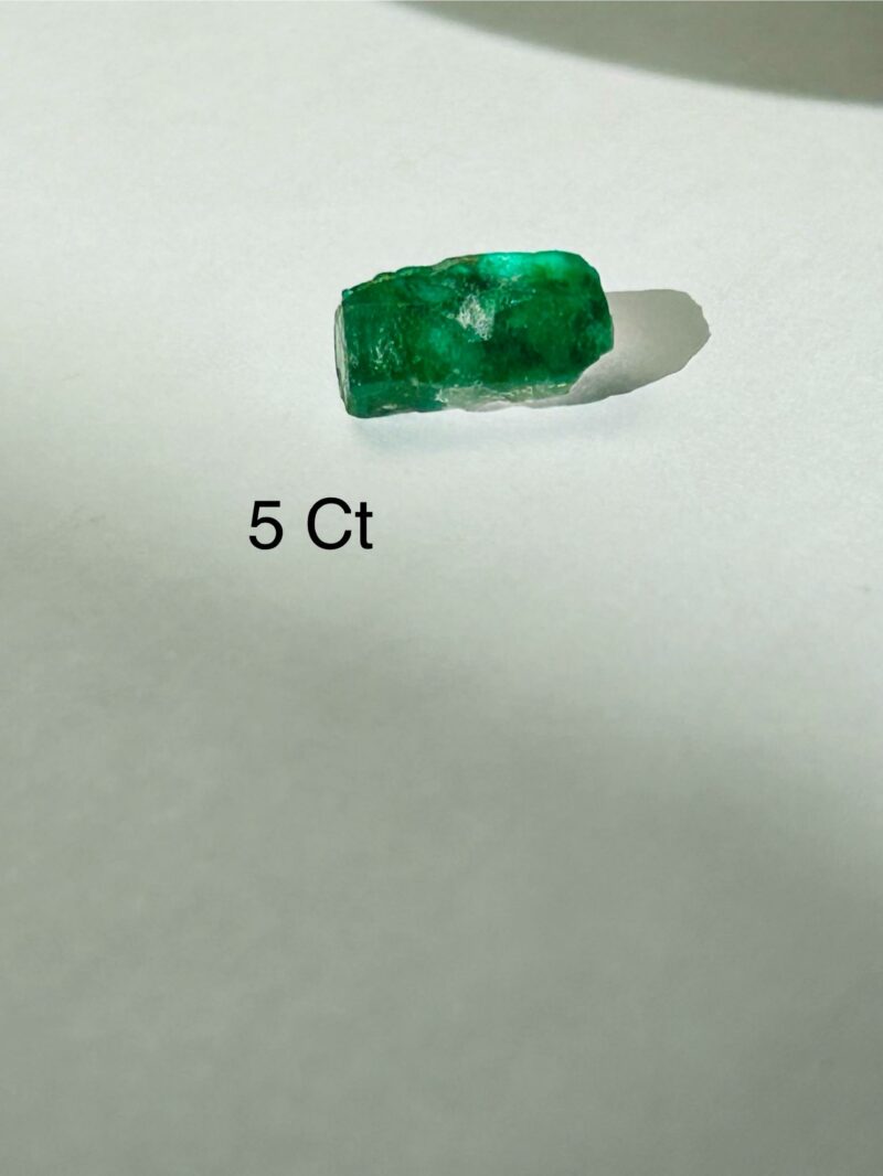 Rough Uncut Emerald A28 5 ct