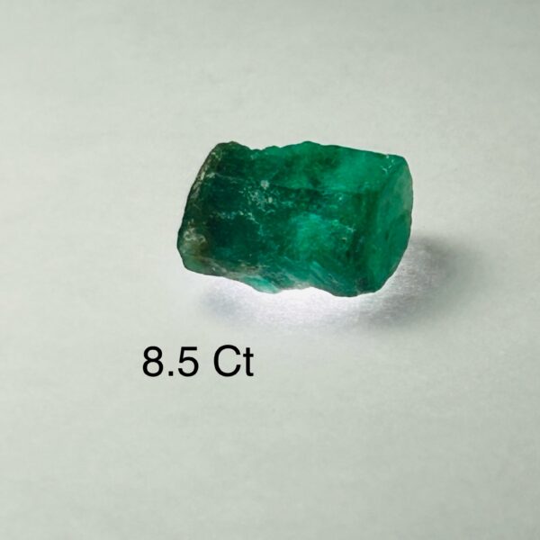 Rough Uncut Emerald A37 8.5ct