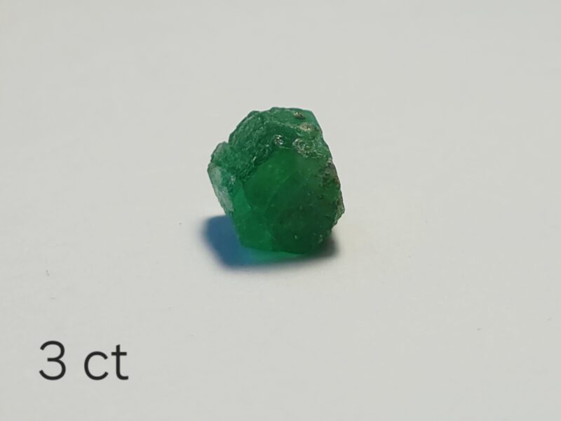 Rough Uncut Emerald A69 3ct