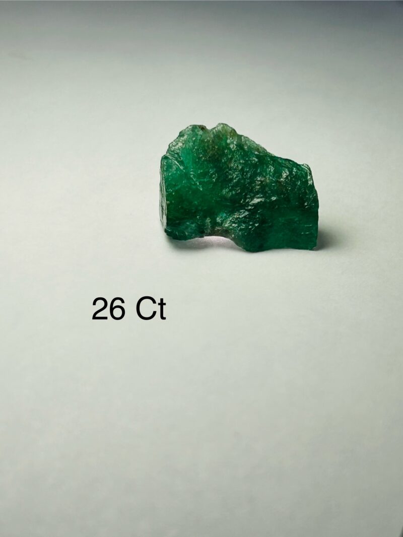 Rough Uncut Emerald A7 26ct