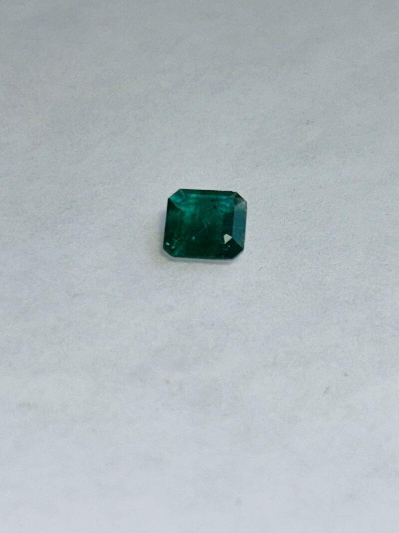 Emerald AA3 .9ct