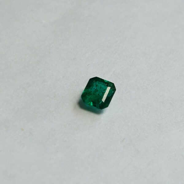 Emerald AA7 .28ct