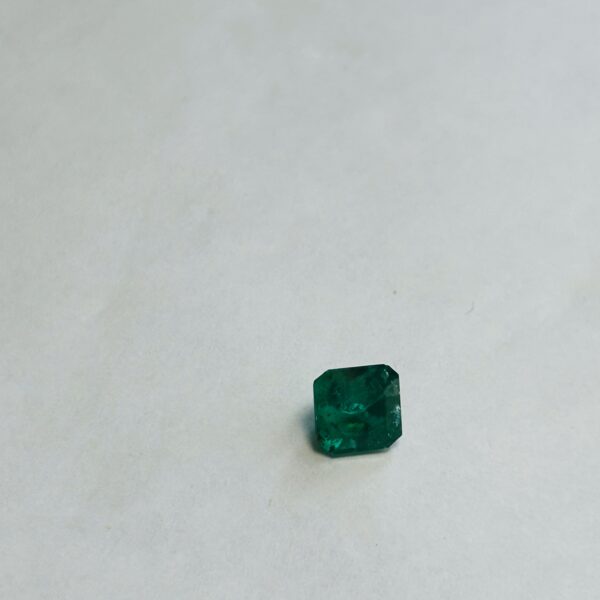 Emerald AA8 1.86ct