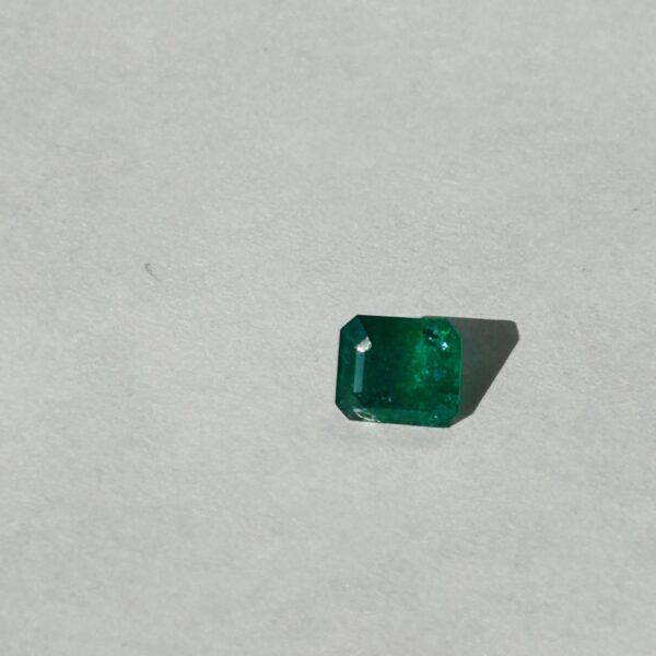 Emerald AA9 1.06ct