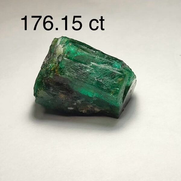 Rough Uncut Emerald 176.15 ct